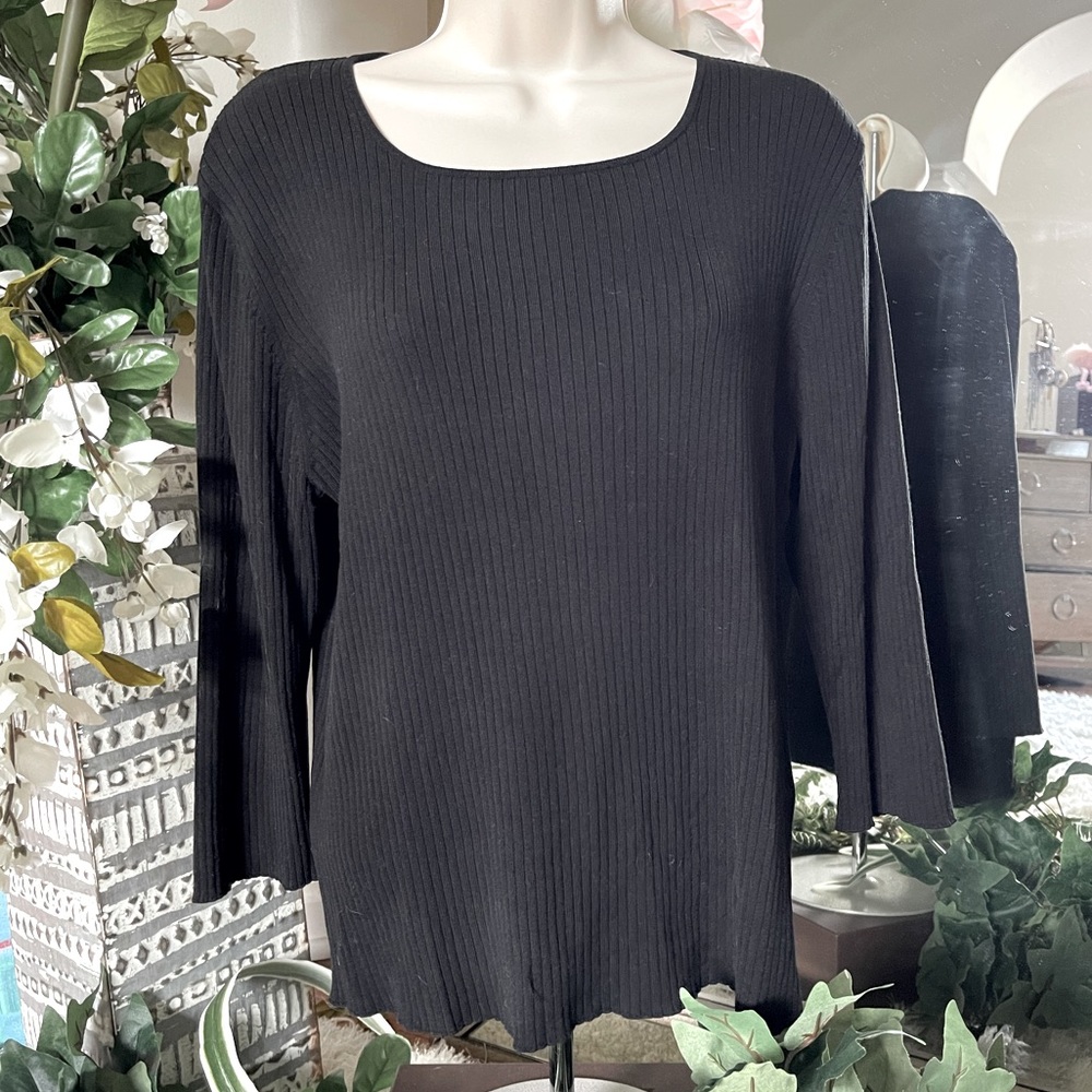 August Silk Scoop Neck 3/4 Sleeve ribbed Sweater